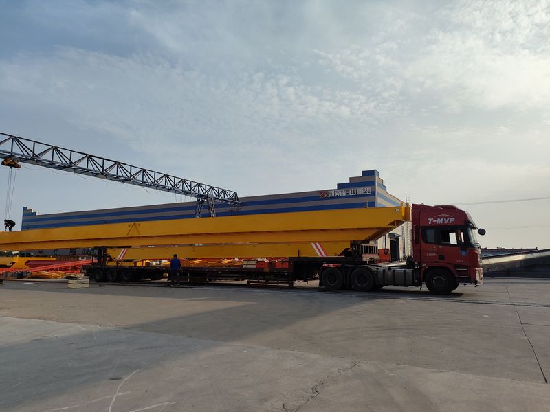 一批歐式單梁、歐式葫蘆雙發(fā)往山東威海