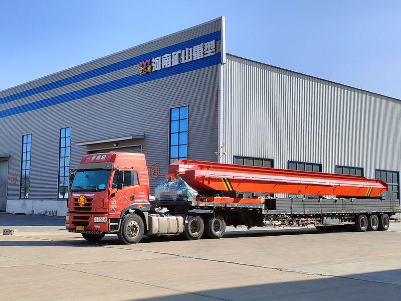 電動單梁起重機，LD20t-26.8m，4臺，發(fā)往石家莊交付客戶使用。