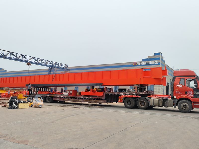 通用橋式起重機 QDXX32/5t—27.7m 制作完成，發(fā)往陜西省銅川市交付客戶使用。